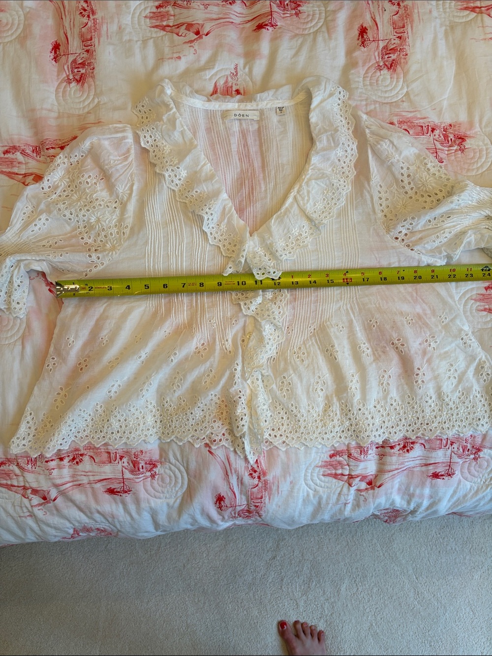Doen Henri Eyelet Blouse - Picture 8 of 17